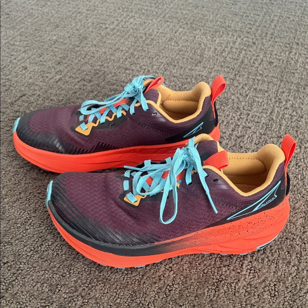 Altra Women’s Wild 2